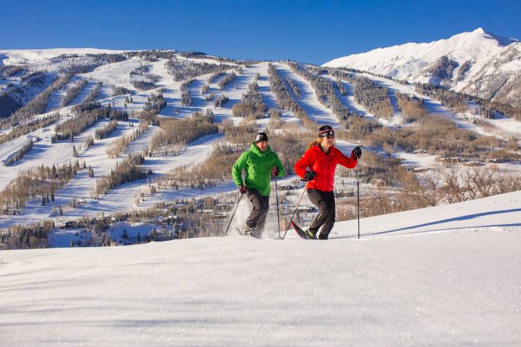 Snowshoe tour in Snowmass